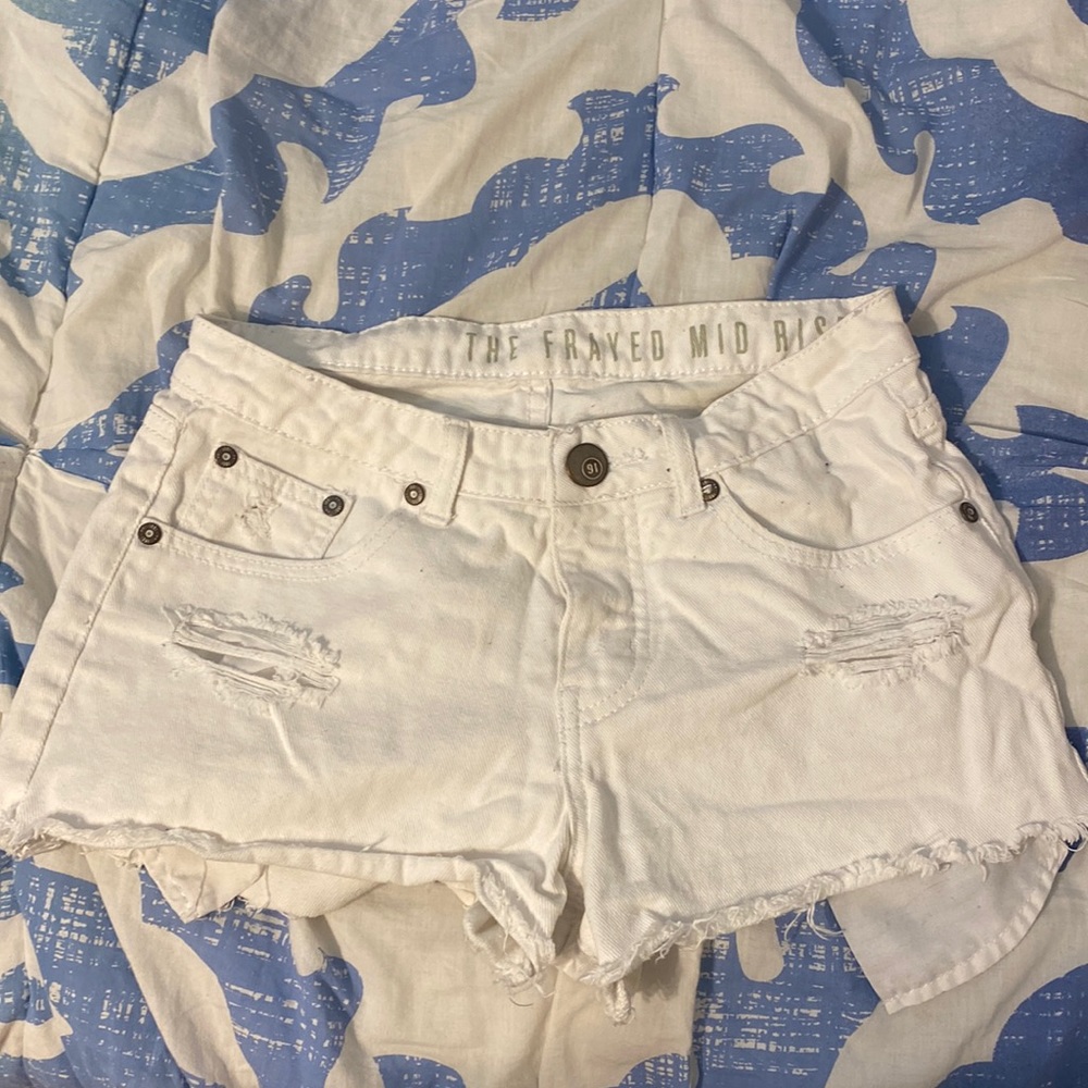 1991 white jean shorts size 2